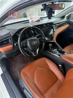 تۆیۆتا کامری